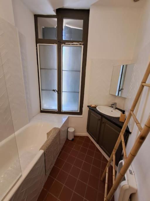 Hypercentre, Appartement Coquet En Rez-De-Chaussee Perpignan Kültér fotó